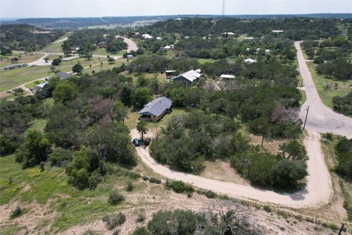 324 Suniland Street, Fredericksburg, TX, 78624 | Card Image