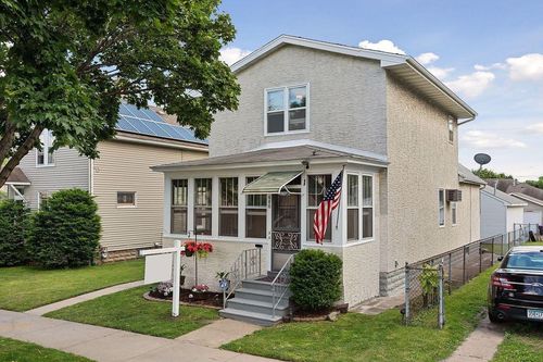 680 Juno Ave, Saint Paul, MN, 55102-3832 | Card Image