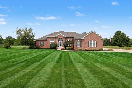 148 Connemara Dr, Granville, OH, 43023-8042 | Card Image