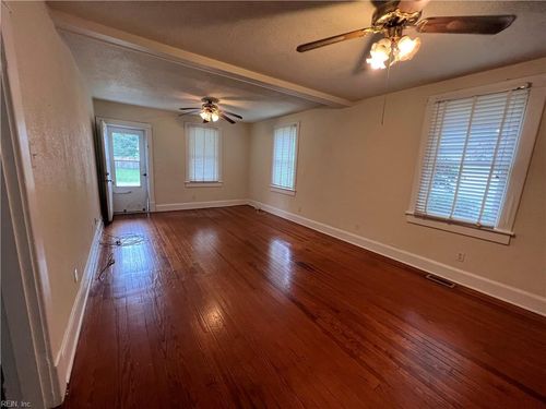 123 Kirby St, Portsmouth, VA, 23702-1139 | Card Image