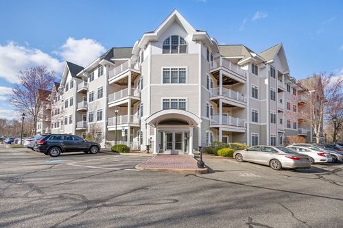 unit-2306-614 Pond St, Braintree, MA, 02184-6863 | Card Image