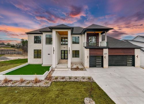 221 Haywood Dr, Little Rock, AR, 72223-5326 | Card Image