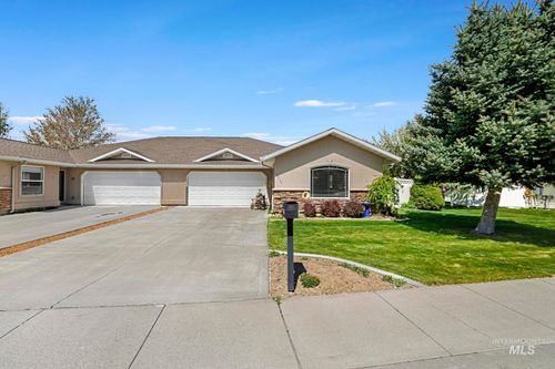 2515 Whispering Pine Dr, Twin Falls, ID, 83301-8920 | Card Image
