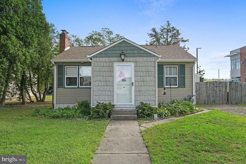 411 Cowgill St, DOVER, DE, 19901-4511 | Card Image