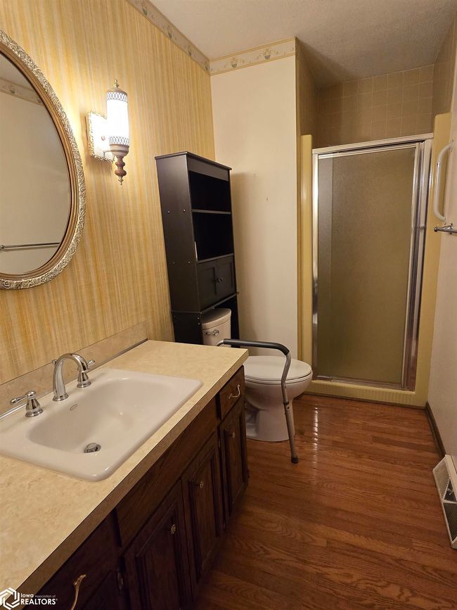 436 W 21 St St, House other with 4 bedrooms, 3 bathrooms and null parking in Carroll IA | Image 16