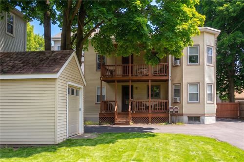 76 Dewey St, Woonsocket, RI, 02895-1416 | Card Image