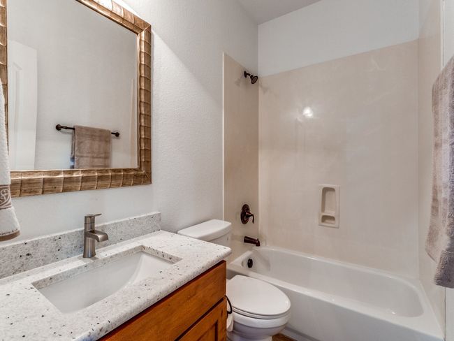 Guest Bath 3rd level | Image 27