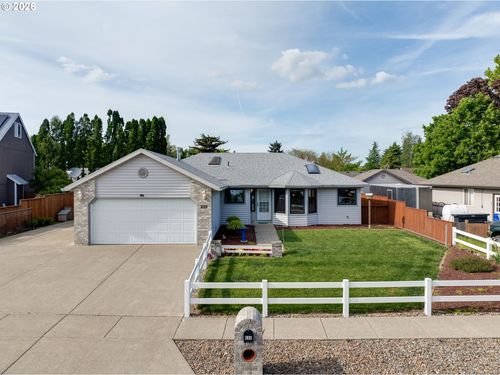 638 S 25th Ct, Cornelius, OR, 97113 | Card Image