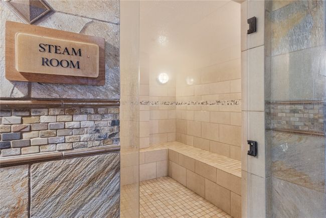 303 - 35 Argentine Ct, Condo with 1 bedrooms, 1 bathrooms and null parking in KEYSTONE CO | Image 25