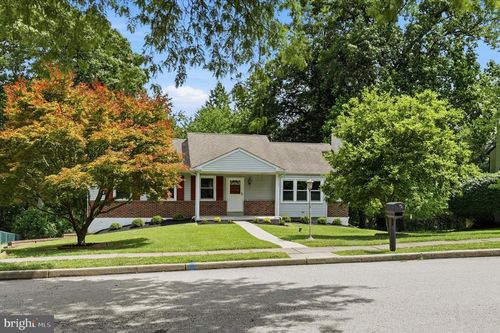 4 Locust Way, LAFAYETTE HILL, PA, 19444-2435 | Card Image