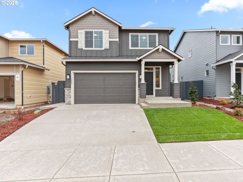 2041 Nw 18th Ave, Battle Ground, WA, 98604-7016 | Card Image