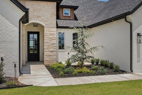 2900 Deer Run Trail, Guthrie, OK, 73044 | Card Image