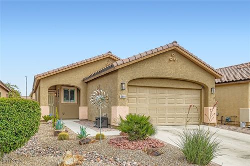 5886 Crossfield Ave, Las Vegas, NV, 89122-3712 | Card Image