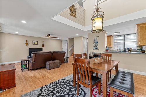 318-333 Aoloa St, Kailua, HI, 96734-3028 | Card Image