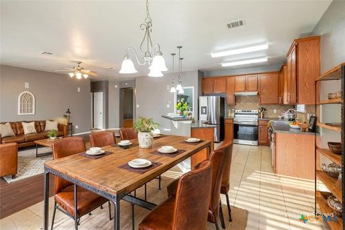 5606 Birmingham Cir, Killeen, TX, 76542-5470 | Card Image