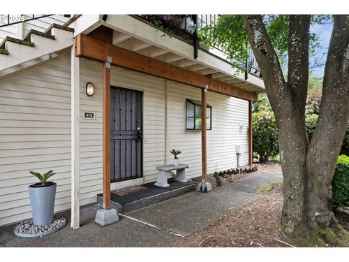 478 N Hayden Island Dr, Portland, OR, 97217-8179 | Card Image