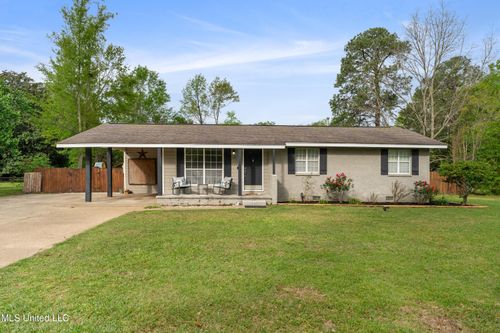 107 Forest Dr, Petal, MS, 39465-3910 | Card Image