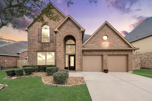 2910 Silhouette Bay Dr, Pearland, TX, 77584-3470 | Card Image