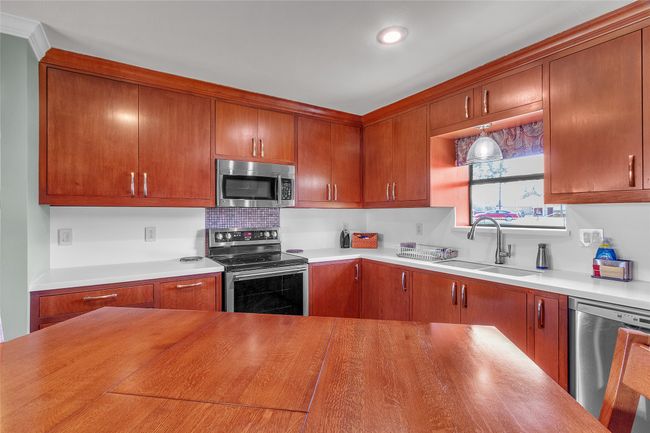 Solid Surface​​‌​​​​‌​​‌‌​‌‌​​​‌‌​​‌‌​‌​​​​​‌ Countertops | Image 13