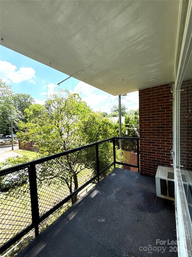 APT-208 - 2126 E 7 Th St, Condo with 1 bedrooms, 1 bathrooms and null parking in Charlotte NC | Image 6
