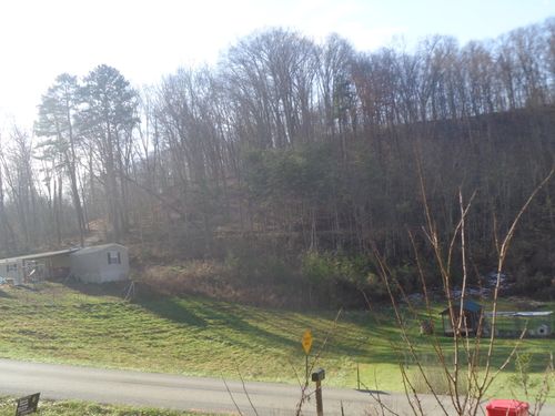 31 Freeman Branch Rd, East Bernstadt, KY, 40729 | Card Image