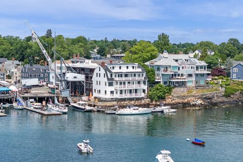 apt-5-95 Front St, Marblehead, MA, 01945-3257 | Card Image