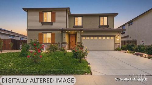 697 Burgundy St, Vacaville, CA, 95687-7694 | Card Image