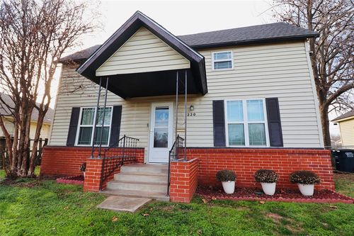 220 N Harrison Ave, Shawnee, OK, 74801-7330 | Card Image