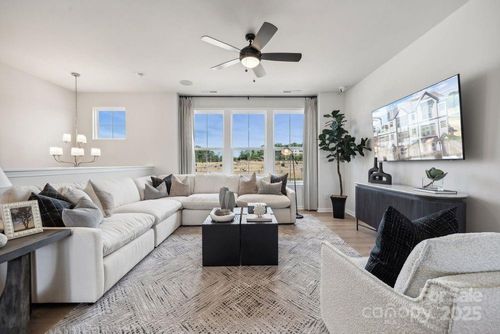 3110 Stelfox St, Charlotte, NC, 28262-6500 | Card Image