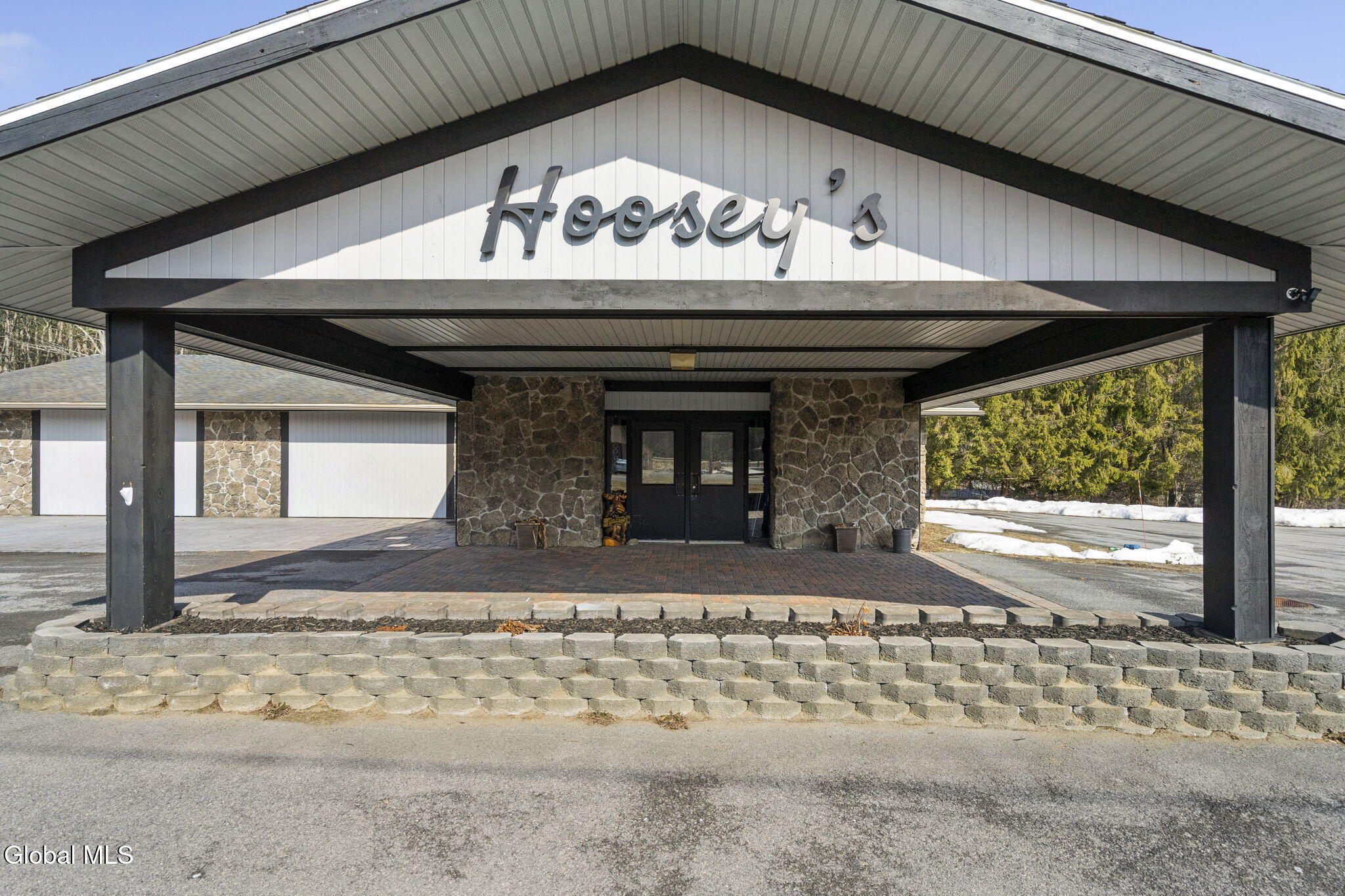 145 Riceville Rd, Gloversville, NY 12078
