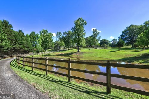 228 Indian Creek Rd, Locust Grove, GA, 30248-4912 | Card Image