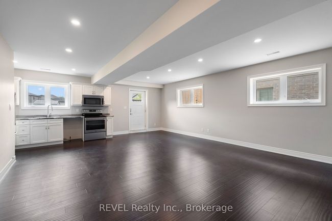 6464 Sam Iorfida Dr, House other with 6 bedrooms, 3 bathrooms and 6 parking in Niagara Falls ON | Image 30