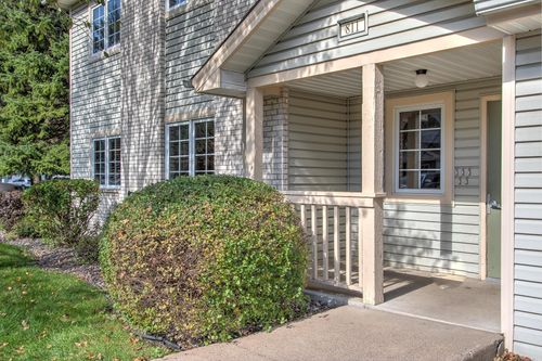 apt-101-811 98th Ave Nw, Coon Rapids, MN, 55433-2755 | Card Image