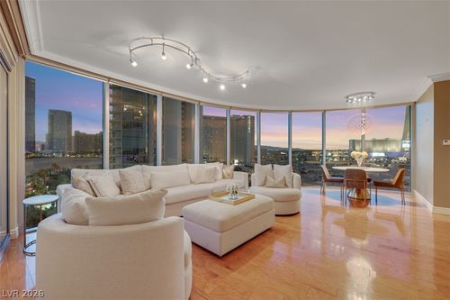 unit-708-322 Karen Ave, Las Vegas, NV, 89109-0419 | Card Image