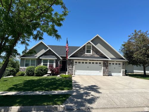 31 Sherwood Dr, Providence, UT, 84332-9221 | Card Image