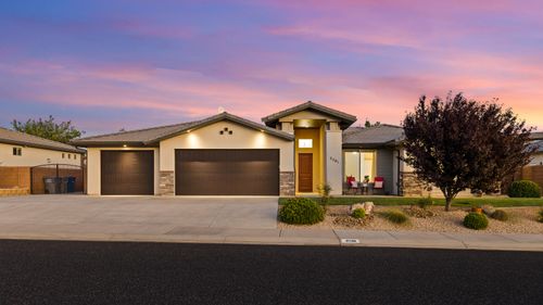 3501 W Park View Dr, Hurricane, UT, 84737-1203 | Card Image