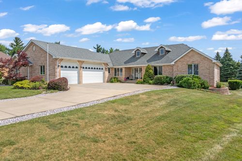 8905 Willow Ln, Saint John, IN, 46373-9383 | Card Image