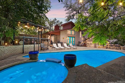 3511 Hunters Cir, San Antonio, TX, 78230-2812 | Card Image
