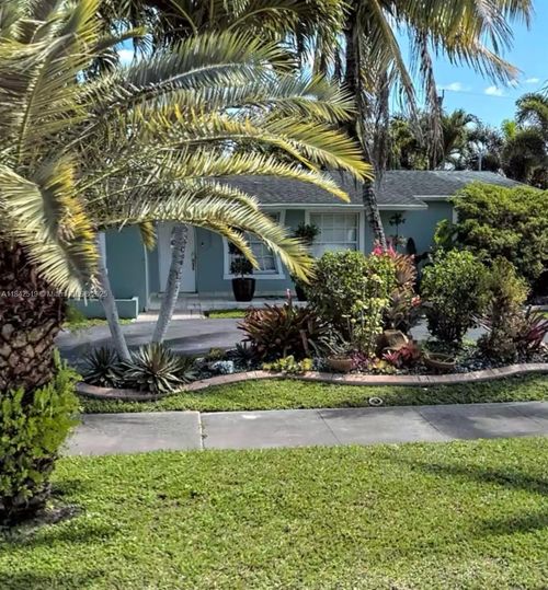 1621 Sw 93rd Ct, Miami, FL, 33165-7737 | Card Image
