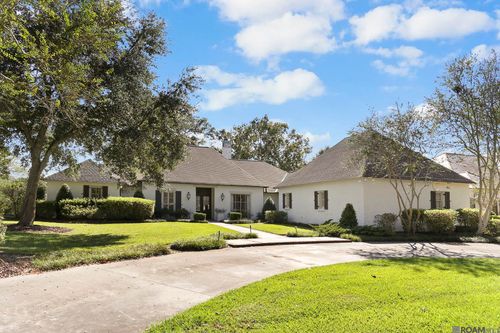 18260 S Mission Hills Ave, Baton Rouge, LA, 70810-7974 | Card Image