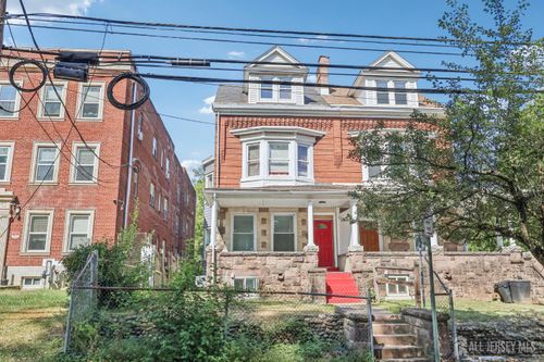 1054 Stuyvesant Ave, Trenton, NJ, 08618-3458 | Card Image