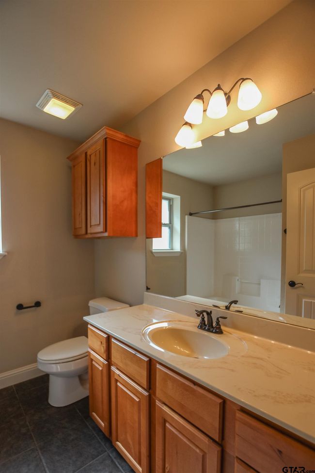 2559 Lazy Acres Ln, House other with 3 bedrooms, 2 bathrooms and null parking in Tyler TX | Image 13