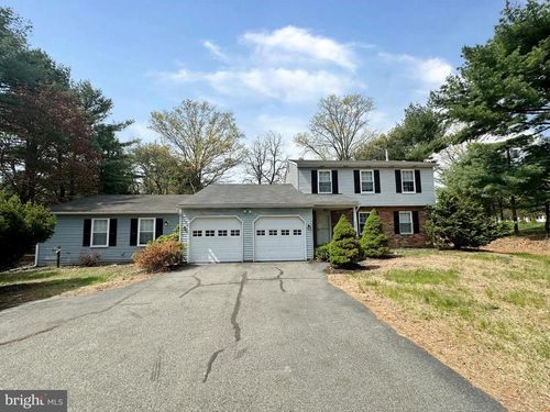 137 E Wolfert Station Rd, MICKLETON, NJ, 08056-1435 | Card Image