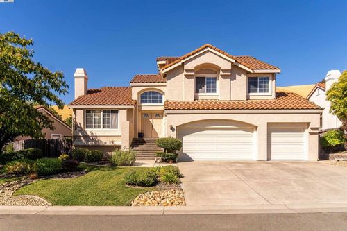 3270 Formby Ln, Fairfield, CA, 94534-7800 | Card Image