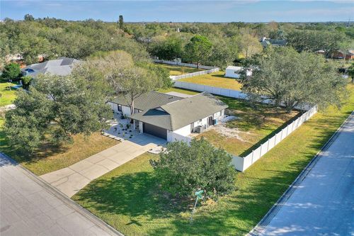 2054 Racimo Dr, SARASOTA, FL, 34240-9427 | Card Image