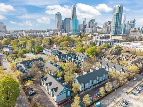 2e-525 N Graham Street, Charlotte, NC, 28202 | Card Image
