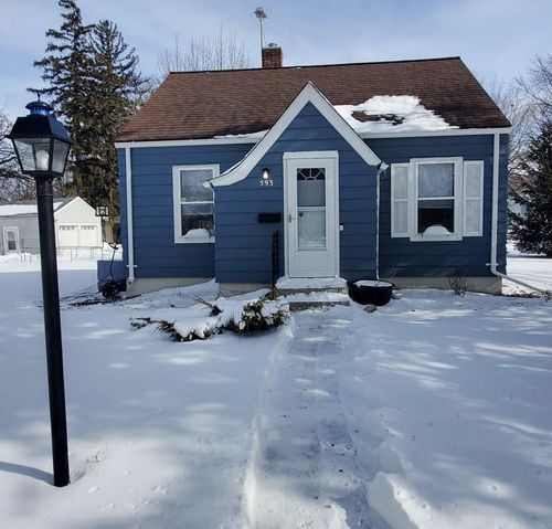 593 Grove St Sw, Hutchinson, MN, 55350-2850 | Card Image