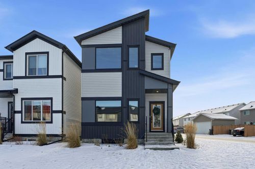 51 Lake St, Red Deer County, AB, T4E3C9 | Card Image