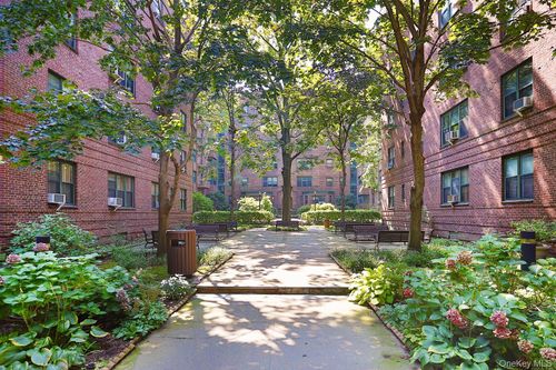 apt-6h-34 79th St, Jackson Heights, NY, 11372-2609 | Card Image