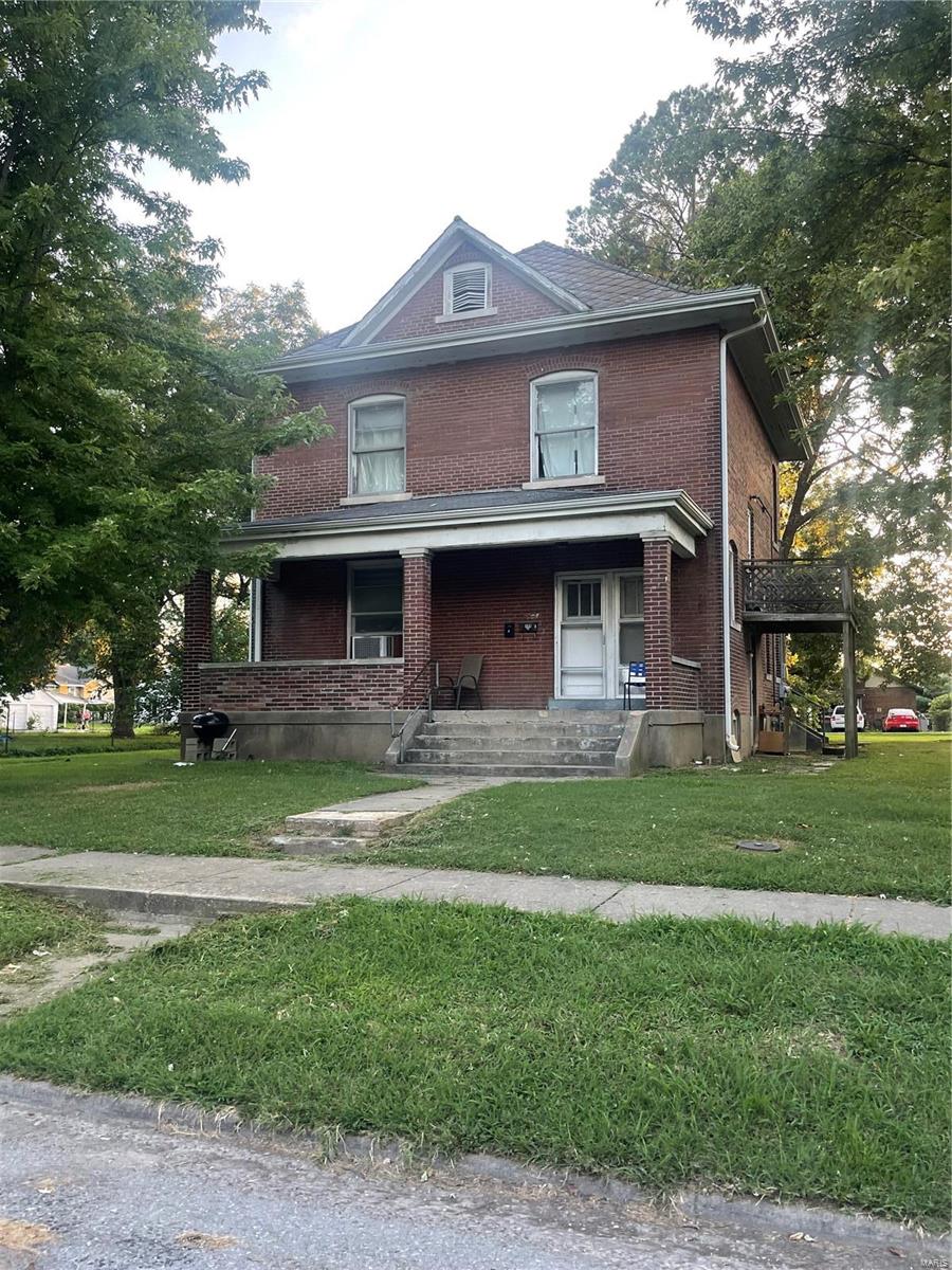 Ellis St, Cape Girardeau, MO 63703